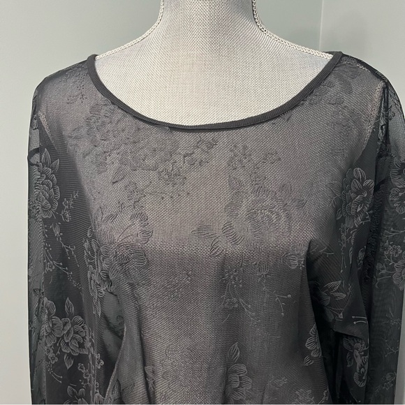 PENNINGTONS Plus size Black Sheer Floral print Top size 2X - Picture 2 of 9